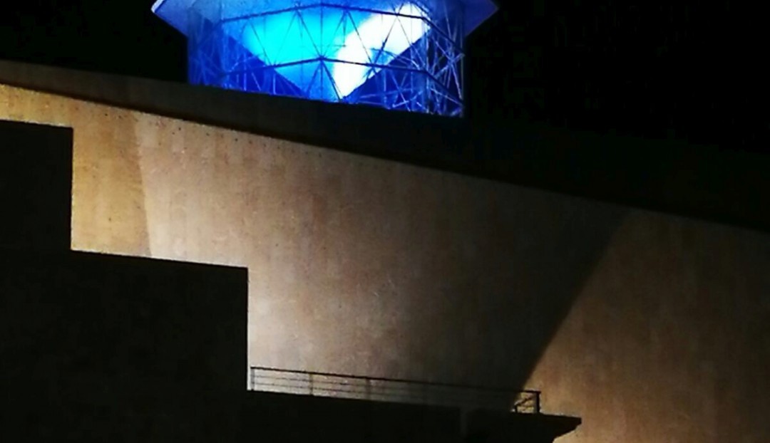 Imagen noticia - El Auditorio Alfredo Kraus y el Teatro Pérez Galdós se iluminan de azul para mostrar su sensibilidad frente al autismo