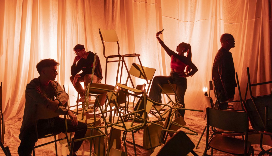 Imagen noticia - El Teatro Pérez Galdós estrena el montaje escénico ‘DES.- (desestructurados)’, un retrato abrasivo y crudo de las derivas adolescentes