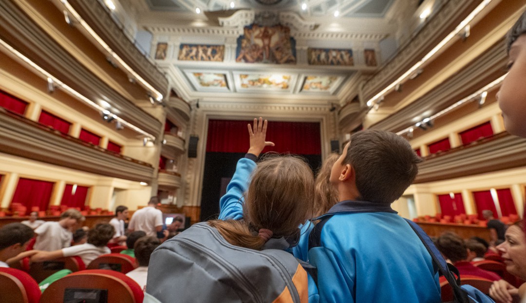 Imagen noticia - Con 500 estudiantes de primaria arranca 'Rebelión' del Proyecto Educativo de la Fundación Auditorio y Teatro de Las Palmas de Gran Canaria